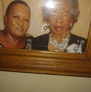 Meet your Posher, Dana